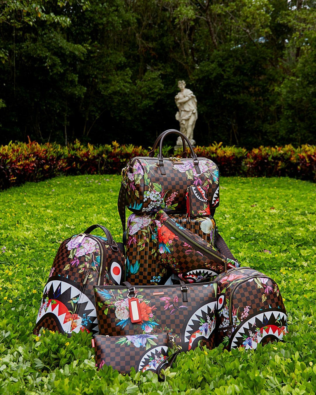 GARDEN OF SHARKS CROSSOVER CLUTCH | Sprayground Discount