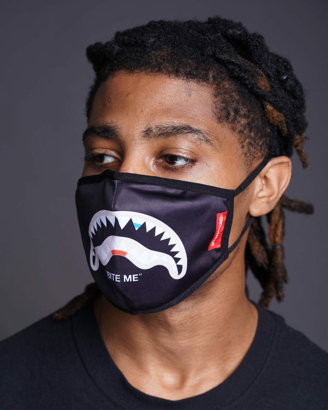 BITE ME SHARK (BLK) POLYESTER FACE MASK | Sprayground sale