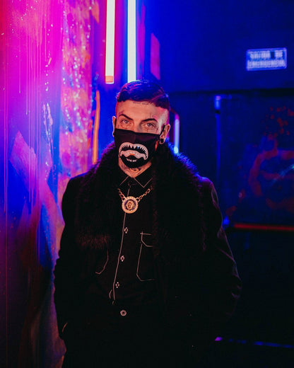 BITE ME SHARK (BLK) POLYESTER FACE MASK | Sprayground sale