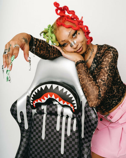 GHOST DRIP SHARK CHAIR | Sprayground Online