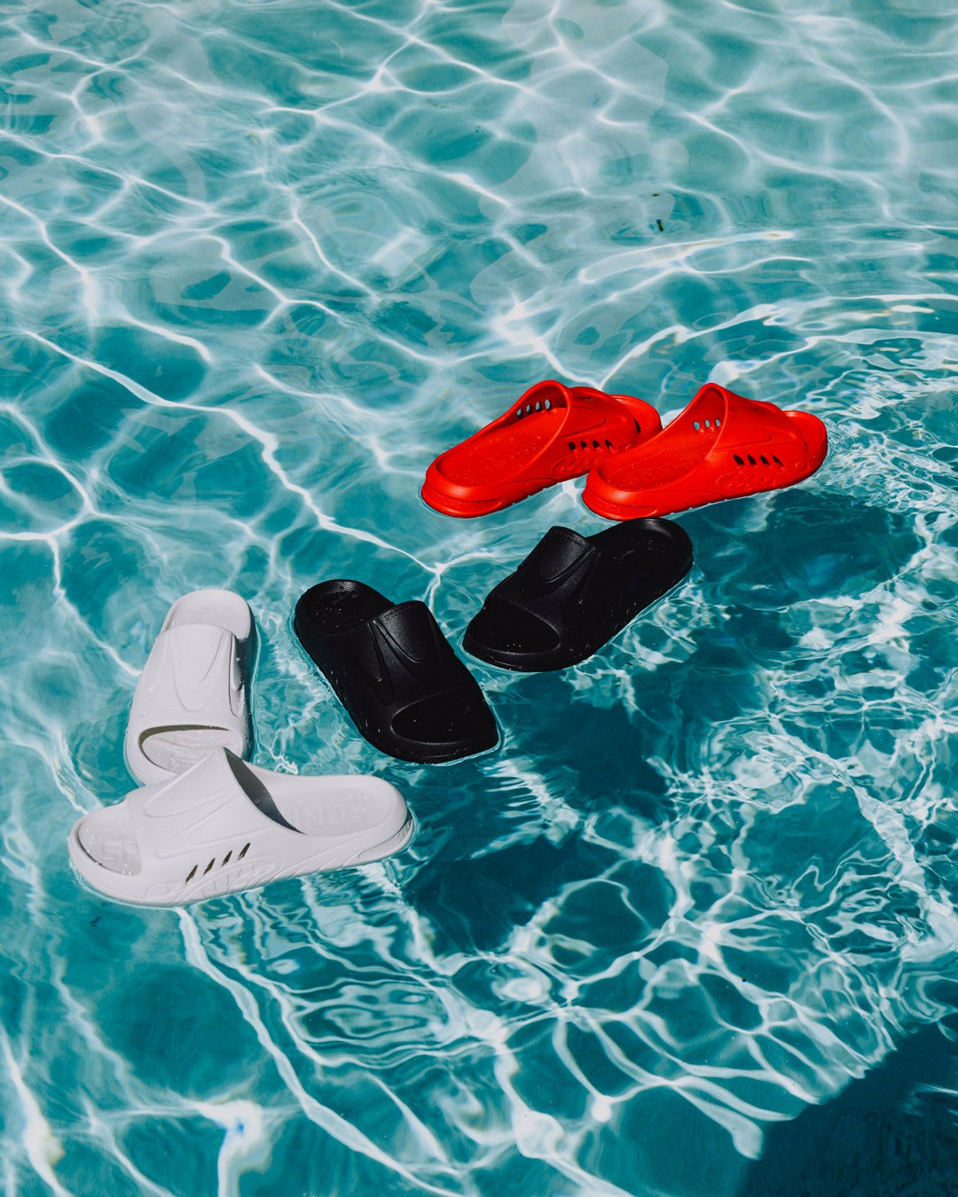 SHARK SLIDE (WHT) | Sprayground Online