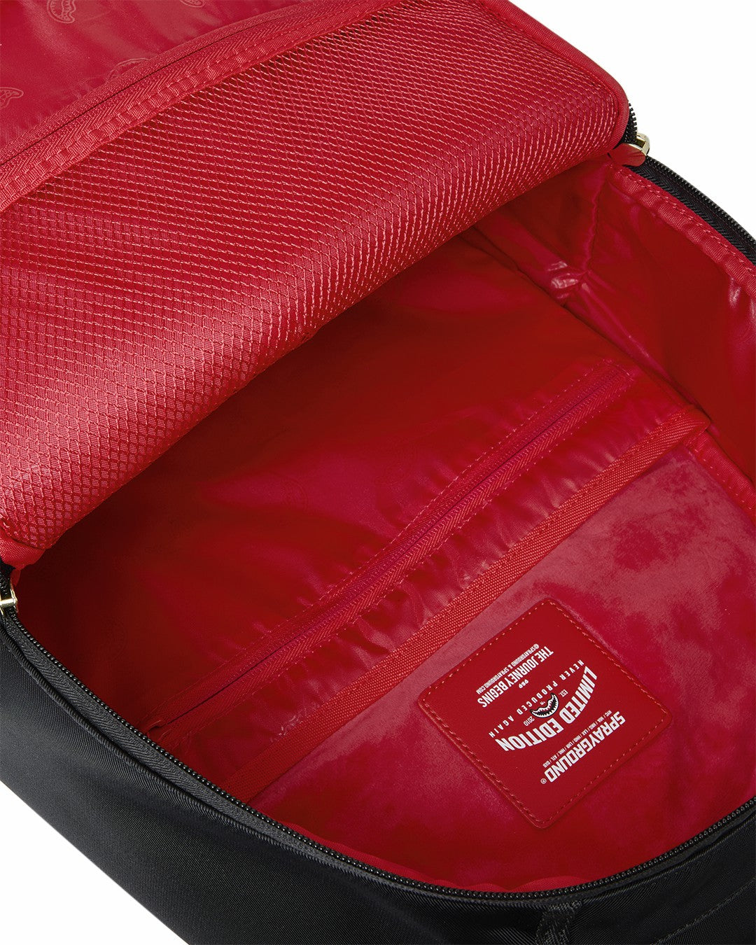 SHARK CENTRAL BANK BACKPACK | Sprayground Discount