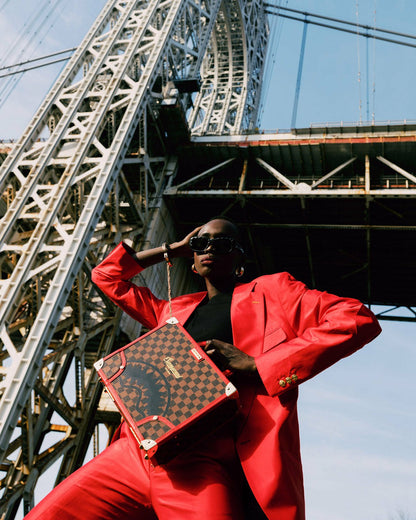 TAKEOVER THE THRONE ATTACHÉ HANDCUFF BRIEFCASE | Sprayground Near Me