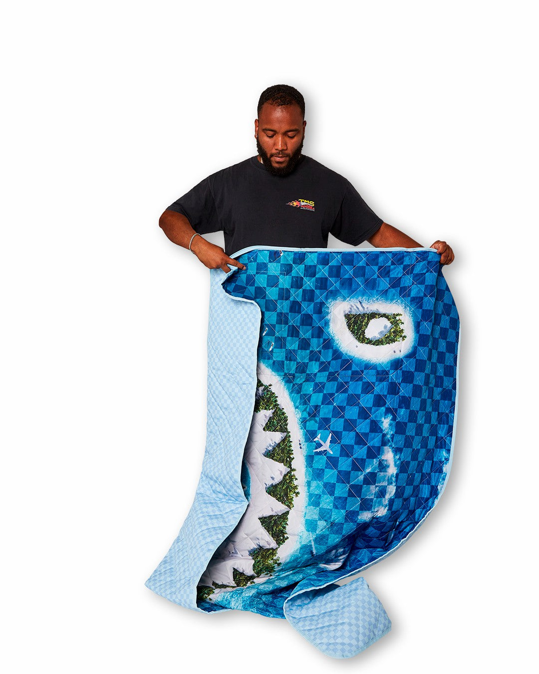 SHARK ISLAND PACKABLE BEACH MAT BLANKET WATER RESISTANT CONVERTIBLE TO | Sprayground for sale