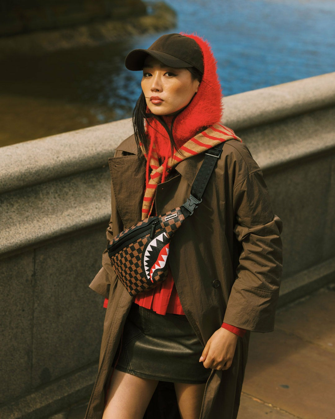 THE PRIVATE JET SHARK CLUB SAVVY CROSSBODY | Sprayground US