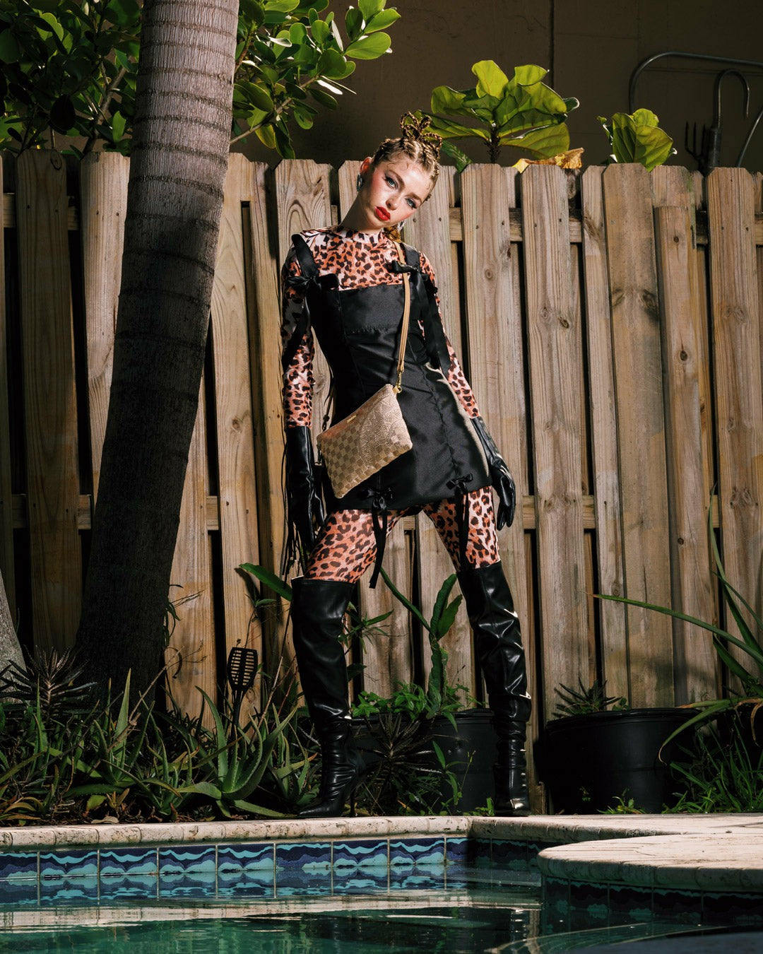 TRINITY 24K CROSSOVER CLUTCH | Sprayground US