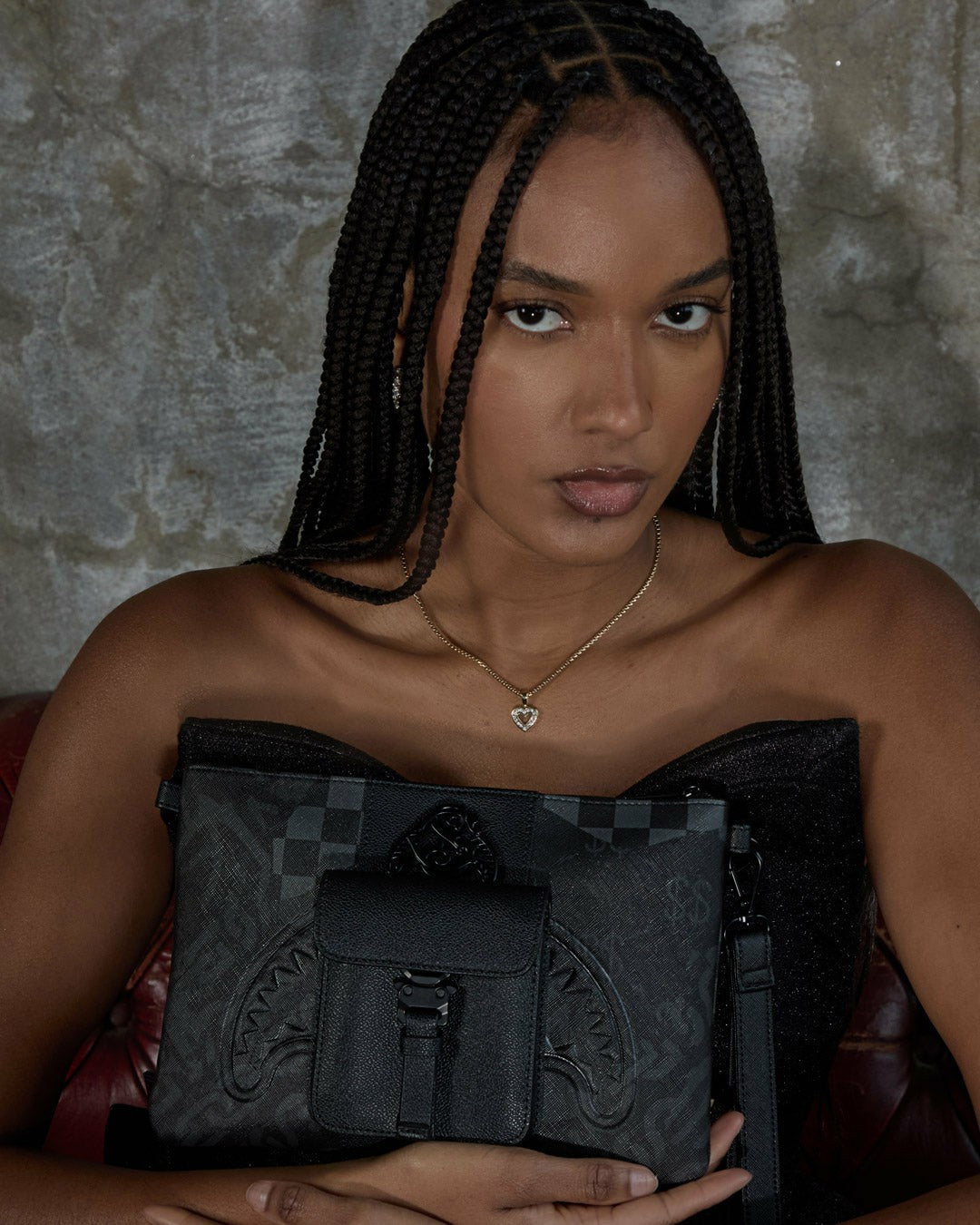 4AM JETSET MINDSET CROSSOVER CLUTCH | Sprayground Online