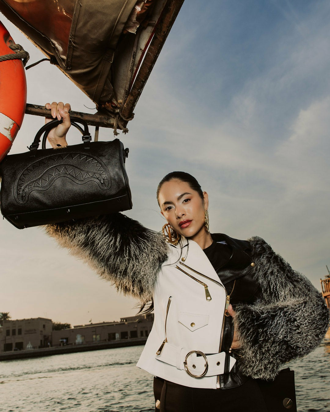 GOLD BRICK DRIP MINI DUFFLE | Sprayground US
