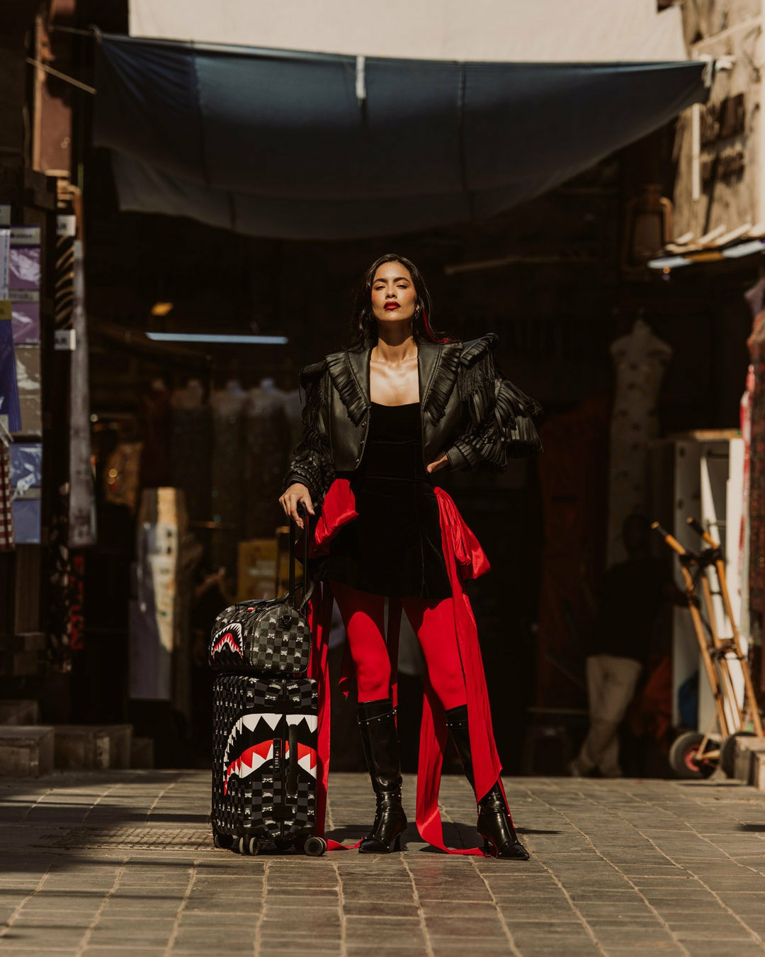 SHARK MOB HIDEOUT MINI DUFFLE | Sprayground sale