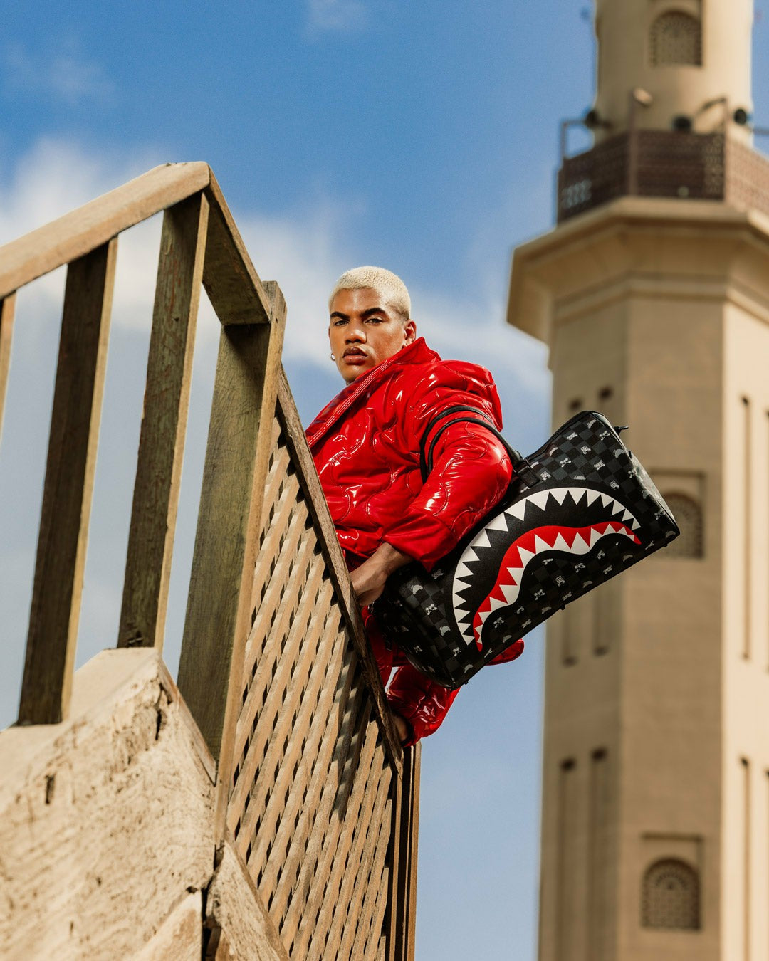 SHARK MOB HIDEOUT DUFFLE | Sprayground sale