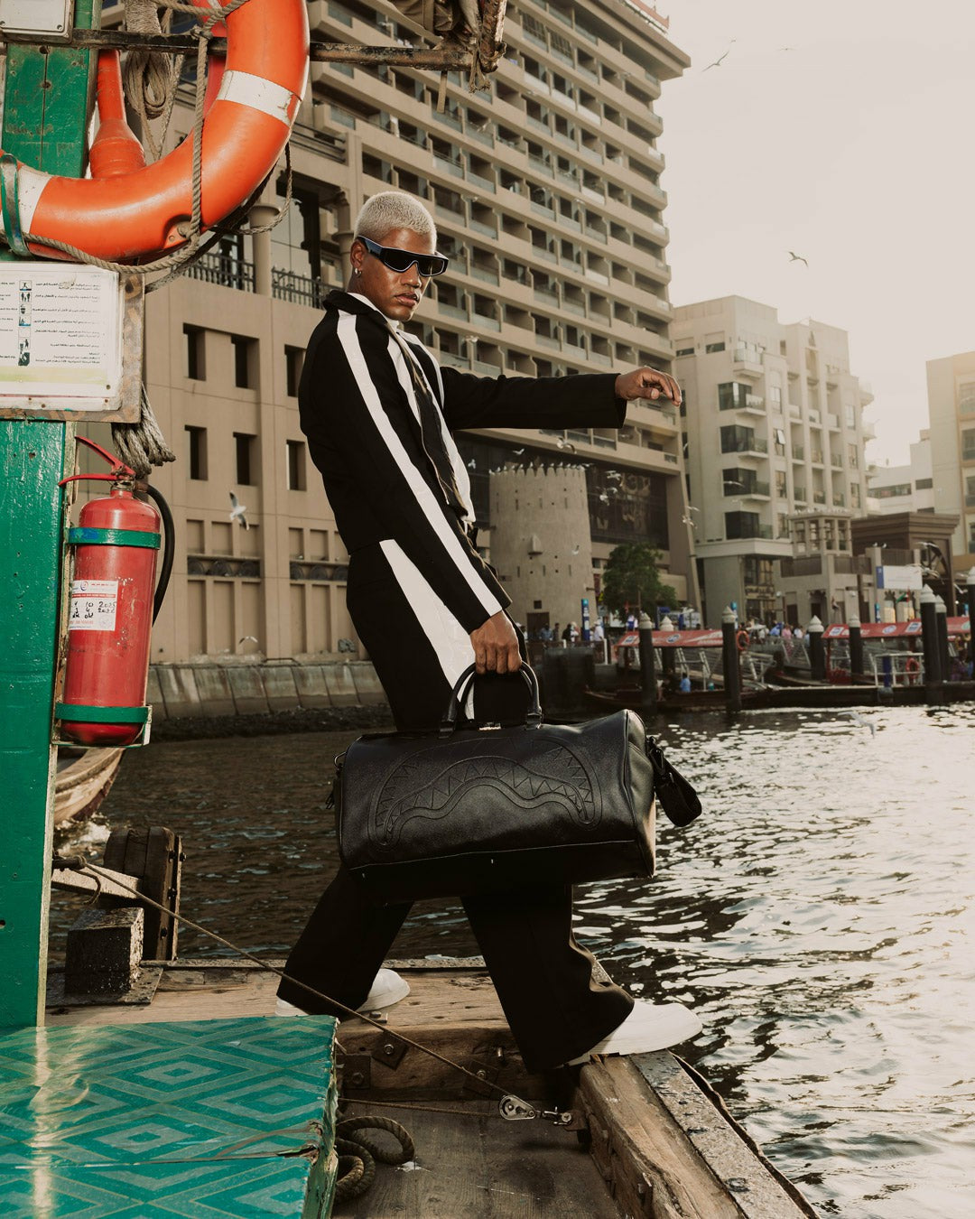GOLD BRICK DRIP DUFFLE | Sprayground US