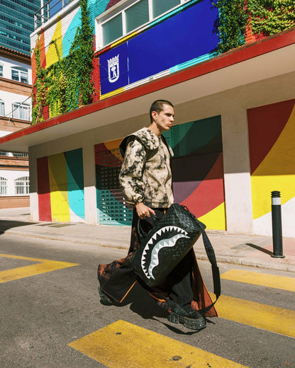 DEEPSPACE SIDE DRIP DUFFLE | Sprayground Clearance