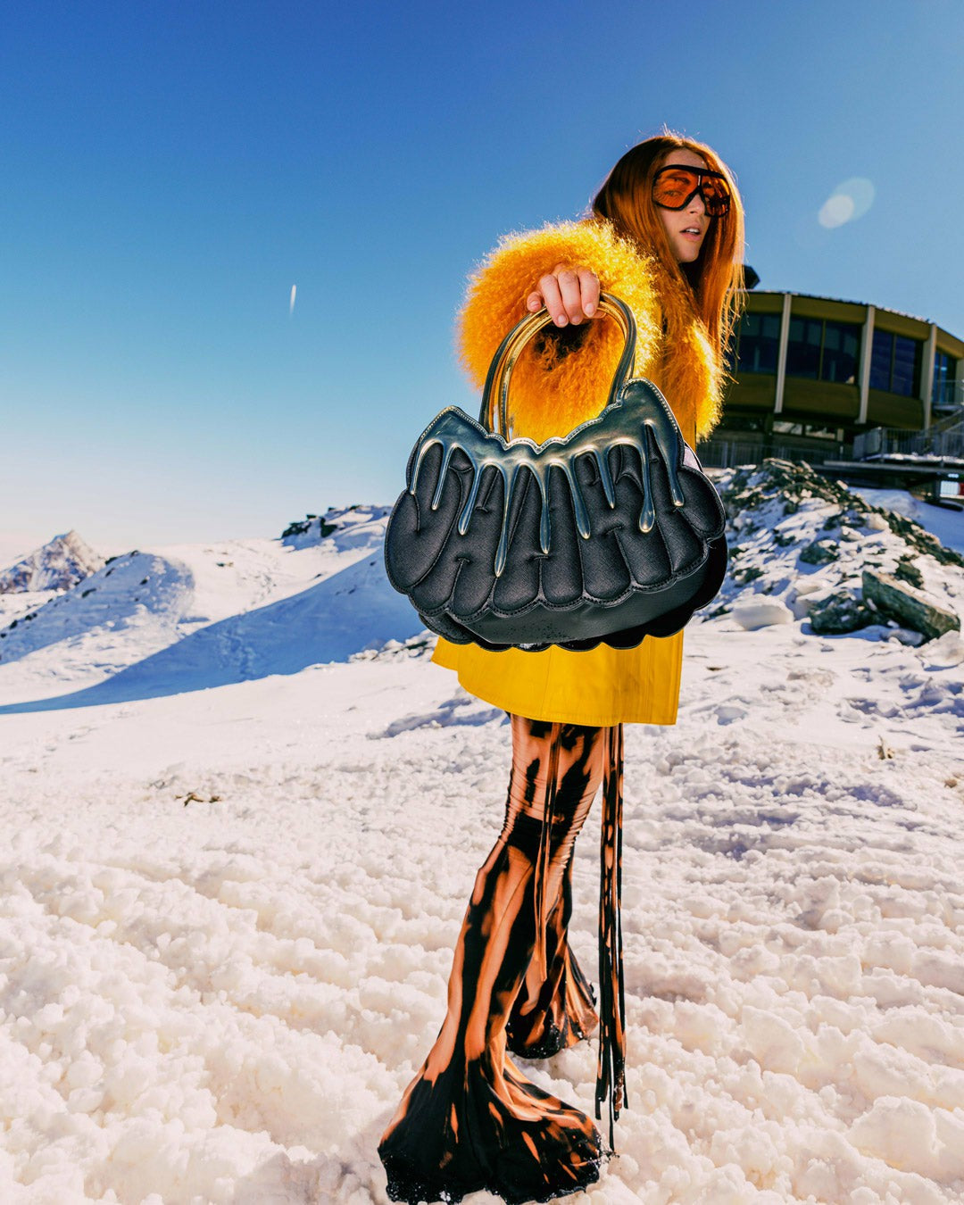 GOLDHEART SHARK DRIP HANDBAG | Sprayground Clearance
