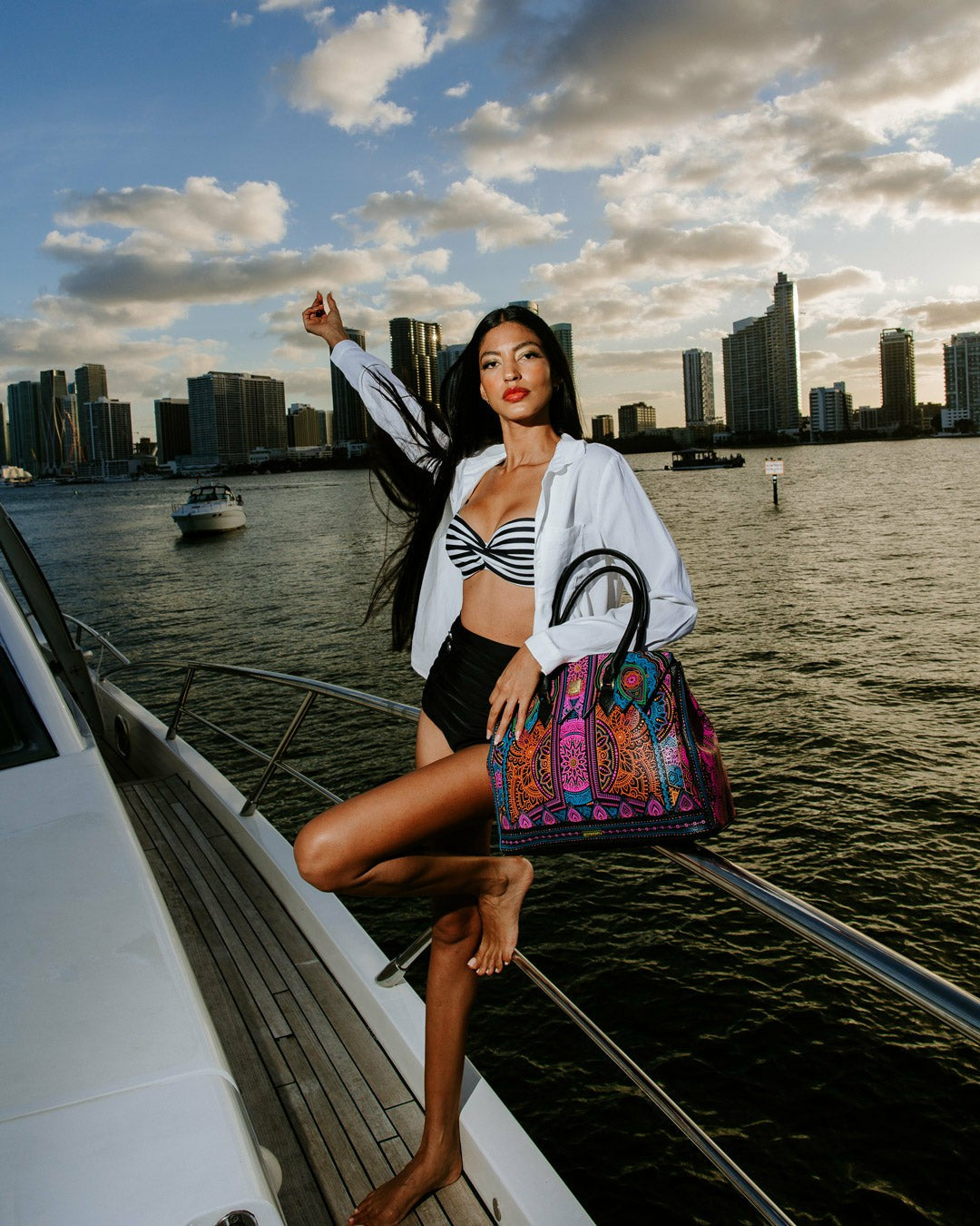 A.I. HIGHER REALM PALACE HANDBAG | Sprayground Discount
