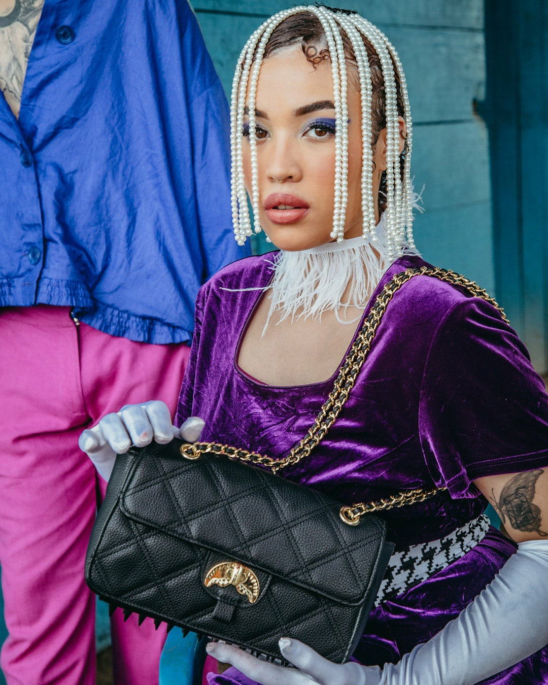 NOIR QUILT GOLD CHAIN SHARK HANDBAG | Sprayground Clearance