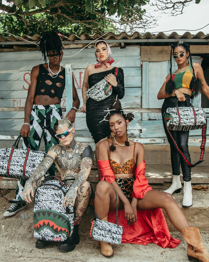 NIGHT NIGHT SHARKCHAIN HANDBAG | Sprayground Online