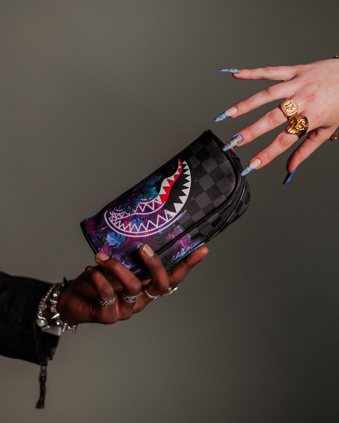 WELCOME TO THE PARTY POUCH | Sprayground Clearance
