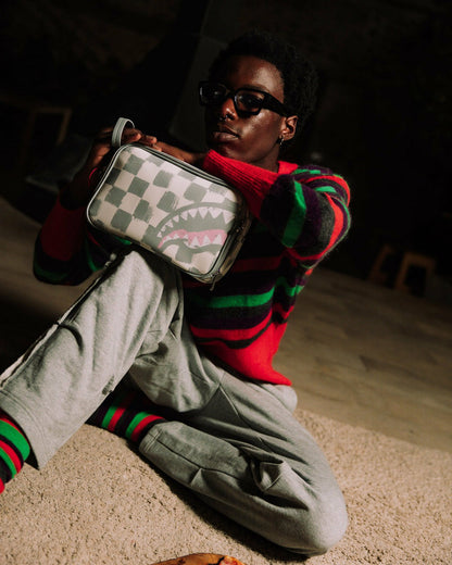 VANQUISH CREAM TOILETRY BAG | Sprayground Online