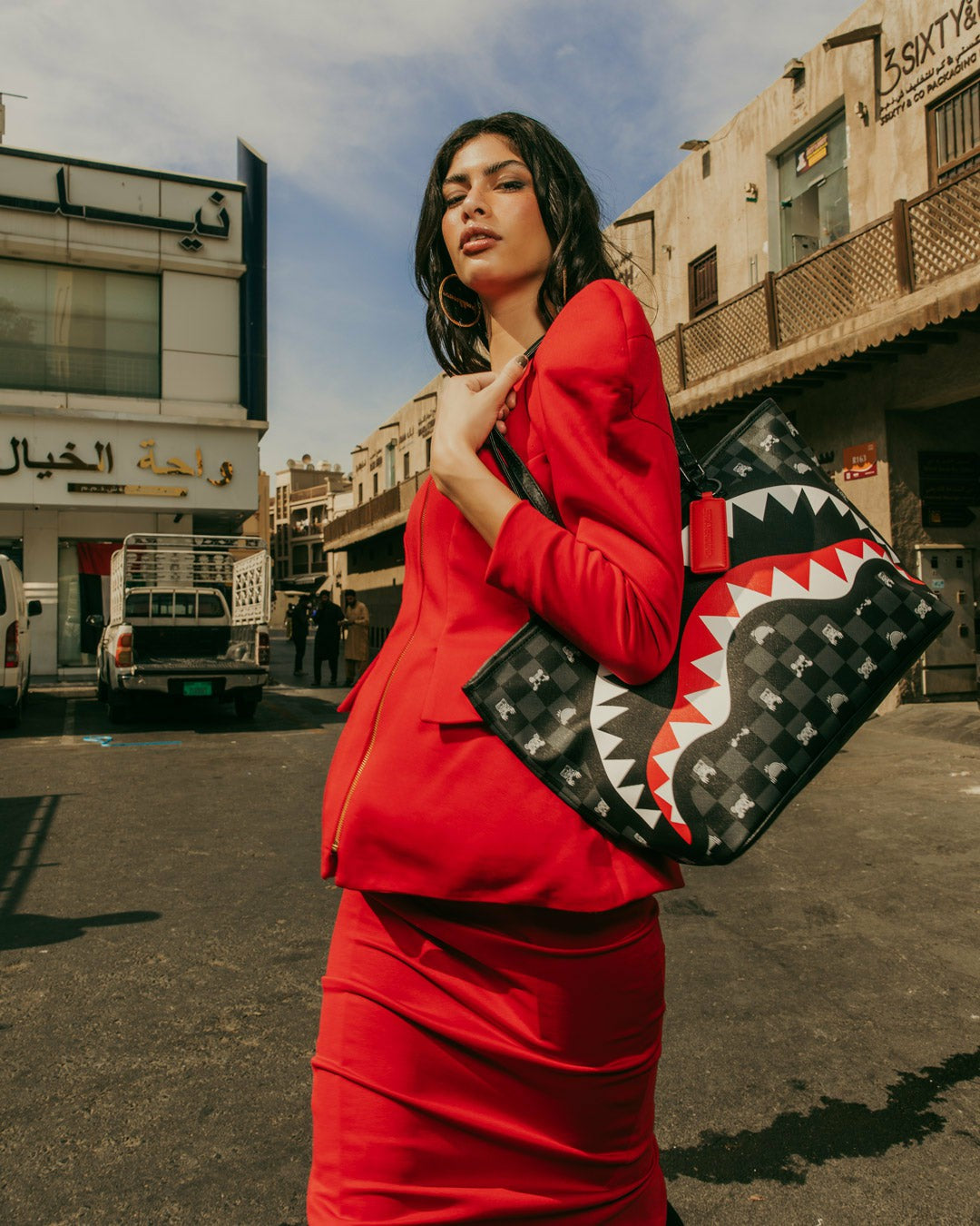 SHARK MOB HIDEOUT TOTE | Sprayground Clearance