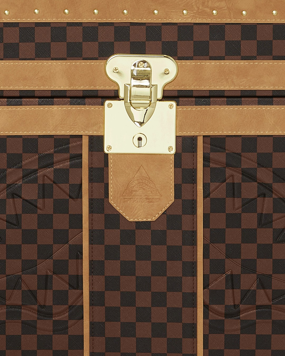 HENNYVILLE SHARKS IN PARIS TRUNK | Sprayground Discount