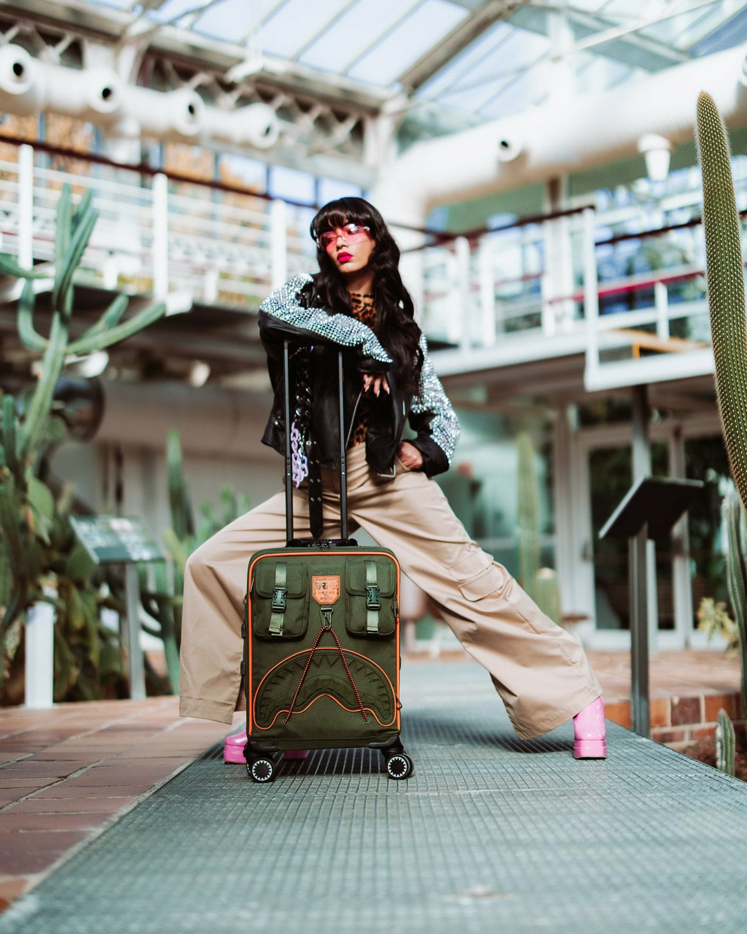 SPECIAL OPS SHARK SQUAD CARRY-ON LUGGAGE | Sprayground sale