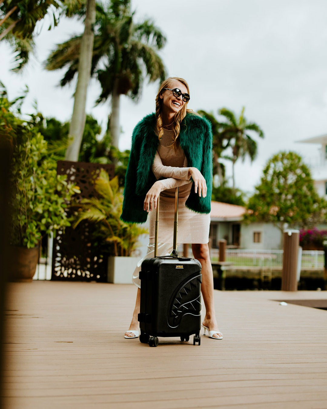 REALITY CHECK SHARKITECTURE CARRY-ON JETBLACK LUGGAGE (GOLD HARDWARE) | Sprayground sale