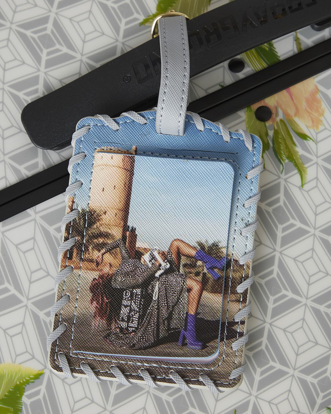 A.I. AFRICAN INTELLIGENCE ELEGANT ENERGY SHARKITECTURE FULL SIZE LUGGA | Sprayground Online