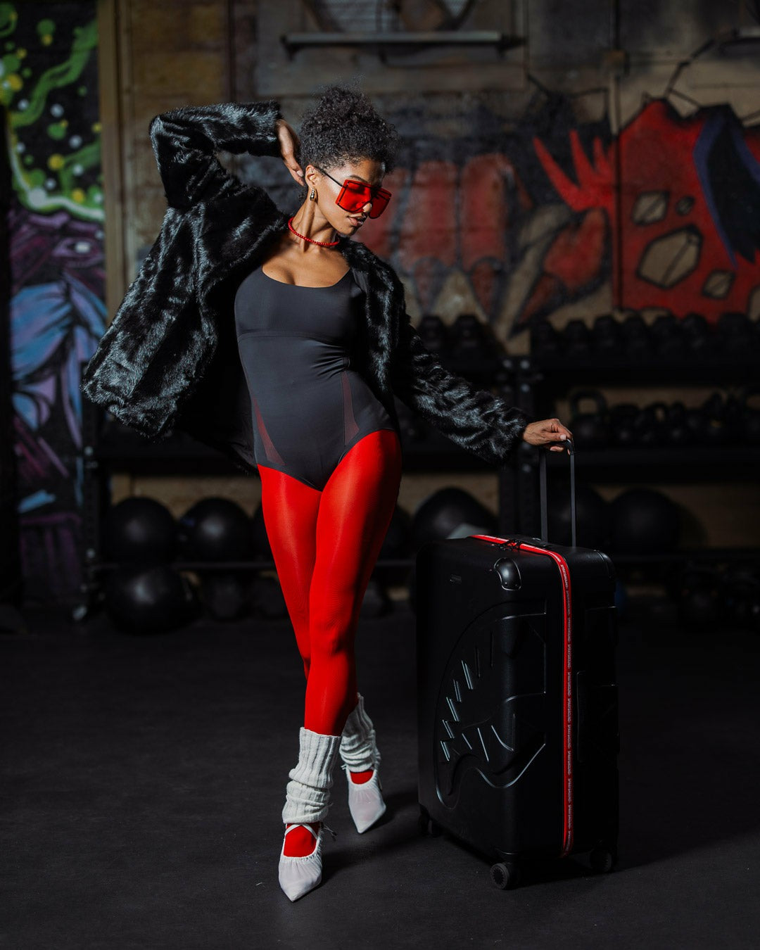 THE HERO SHARKITECTURE FULL-SIZE LUGGAGE | Sprayground sale