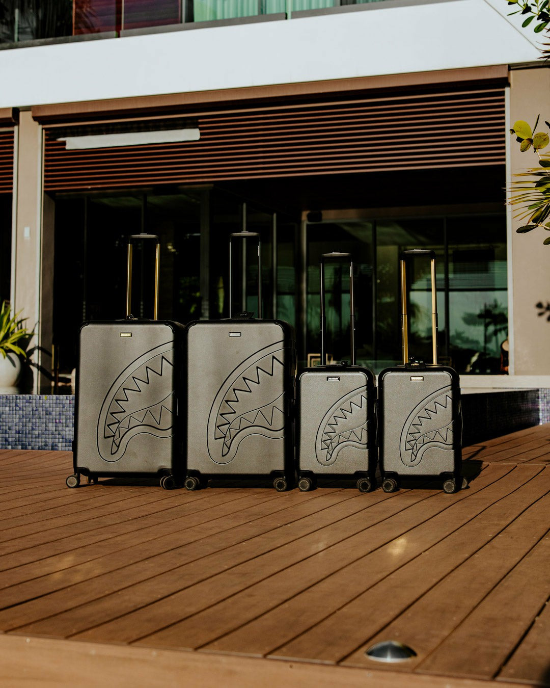 REALITY CHECK SHARKITECTURE FULL-SIZE JETBLACK LUGGAGE (GUNMETAL HARDW | Sprayground Near Me
