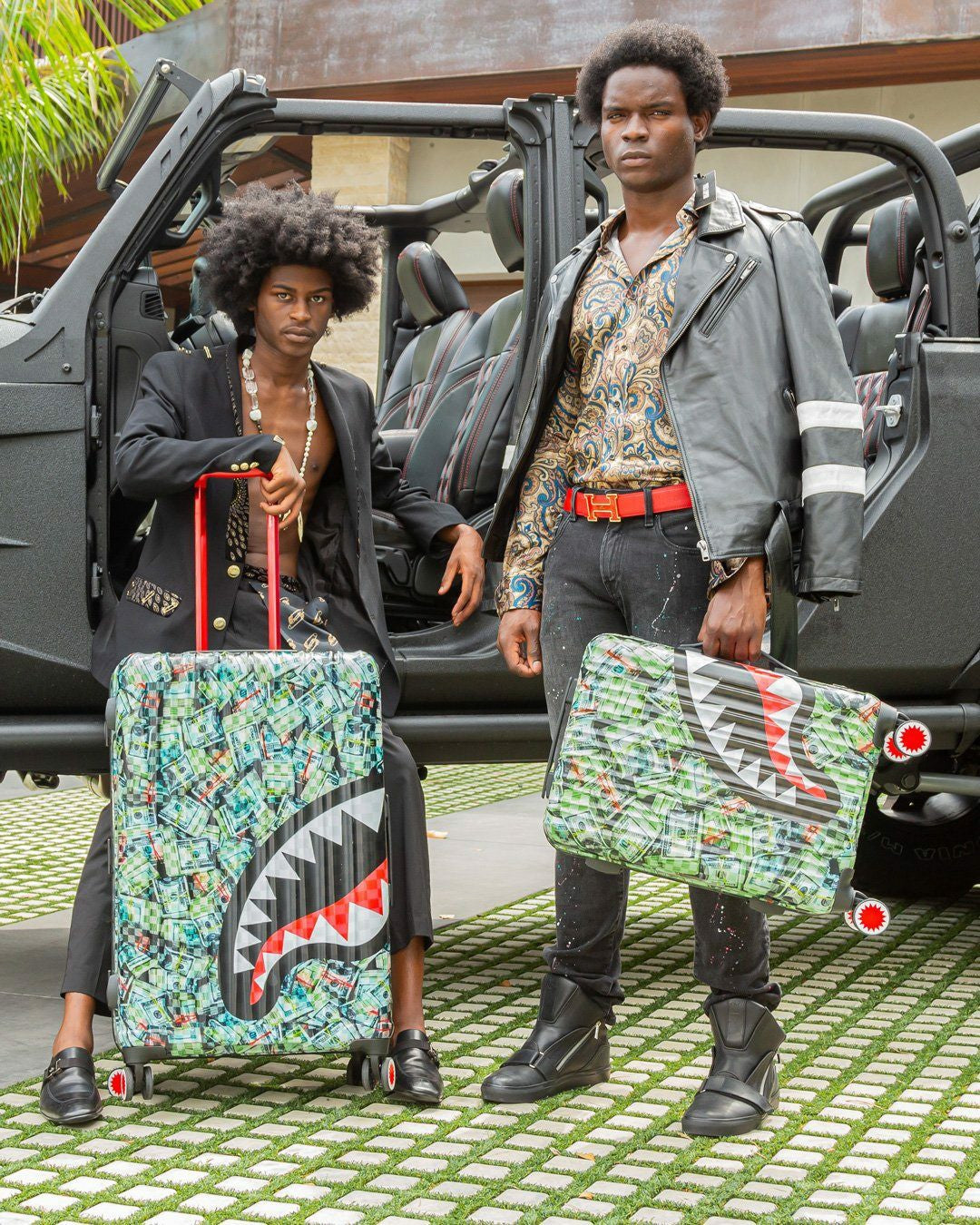 MAMA I MADE IT SHARKITECTURE HARDSHELL FULL-SIZE LUGGAGE | Sprayground US