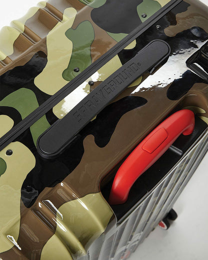 SHARKNAUTICS (CAMO) 29.5” FULL-SIZE LUGGAGE | Sprayground Discount