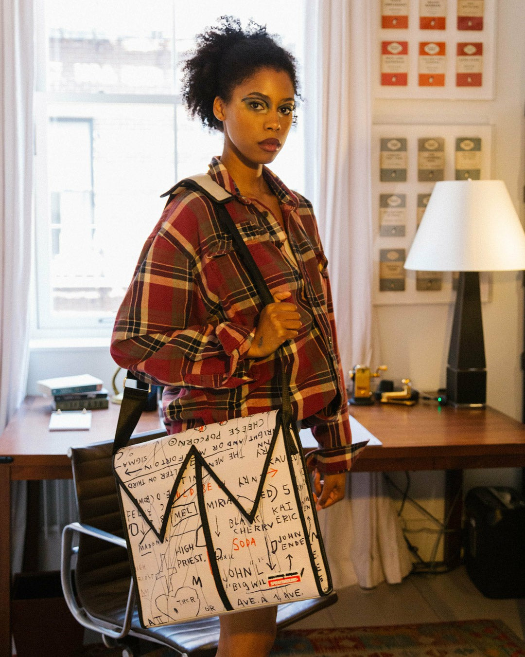 OFFICIAL BASQUIAT UNTITLED (CHEESE POPCORN) 1983 SLING MESSENGER | Sprayground US