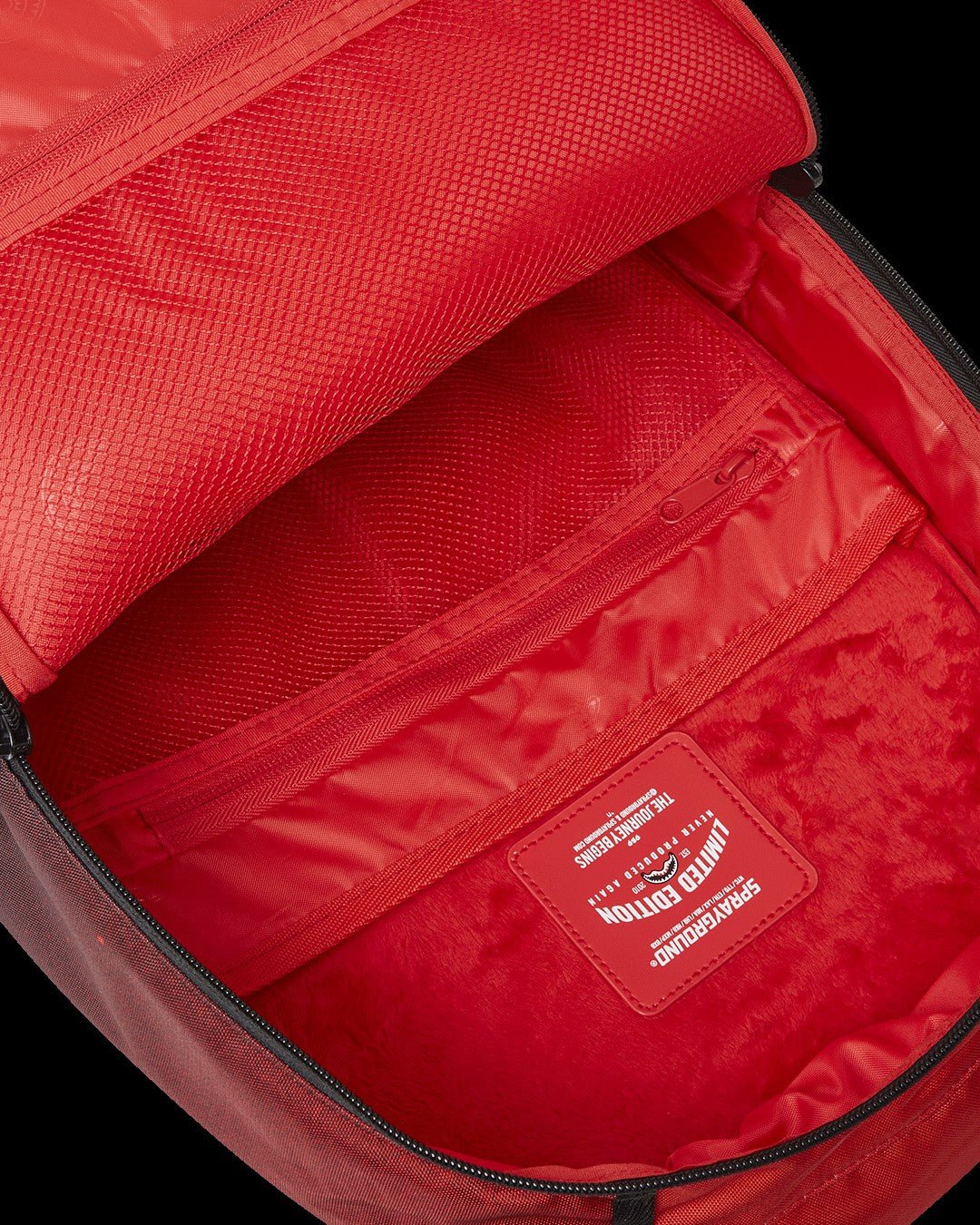 CLEVELAND SHARK FAMILY GUY DLXSR BACKPACK | Sprayground US
