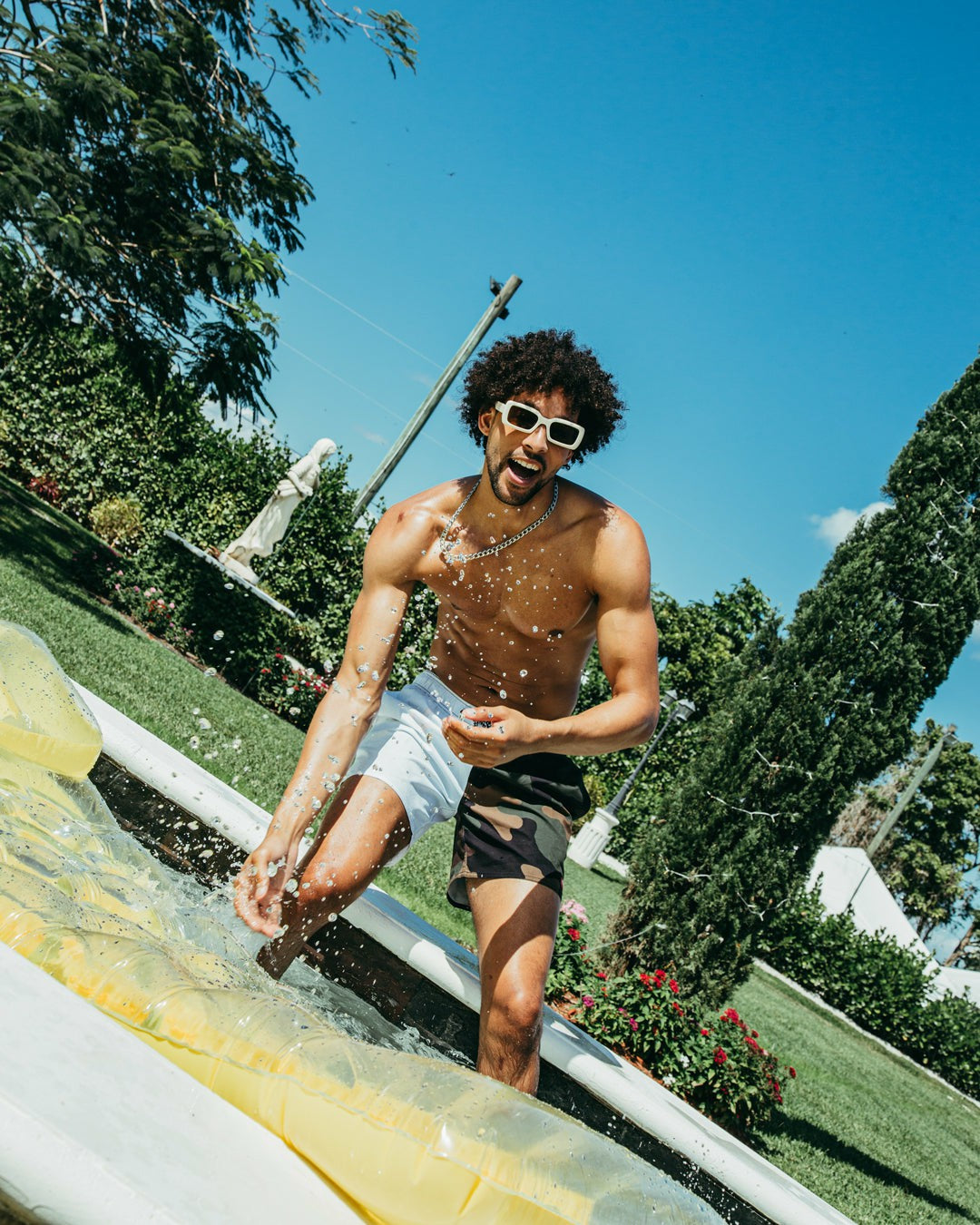 SPLIT BITE CAMO SHOTO SWIM TRUNKS | Sprayground for sale