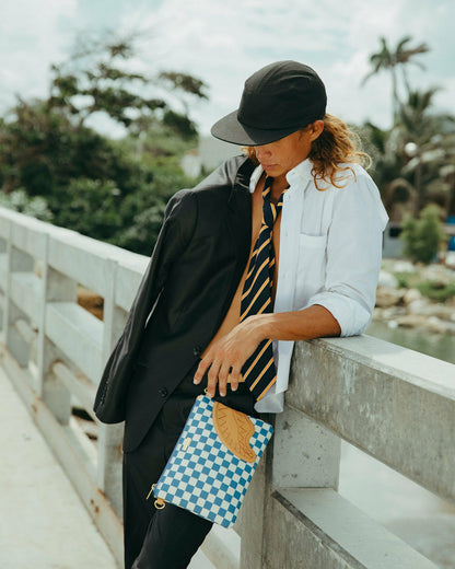NEW SHARK YACHT CLUB CROSSOVER CLUTCH | Sprayground sale