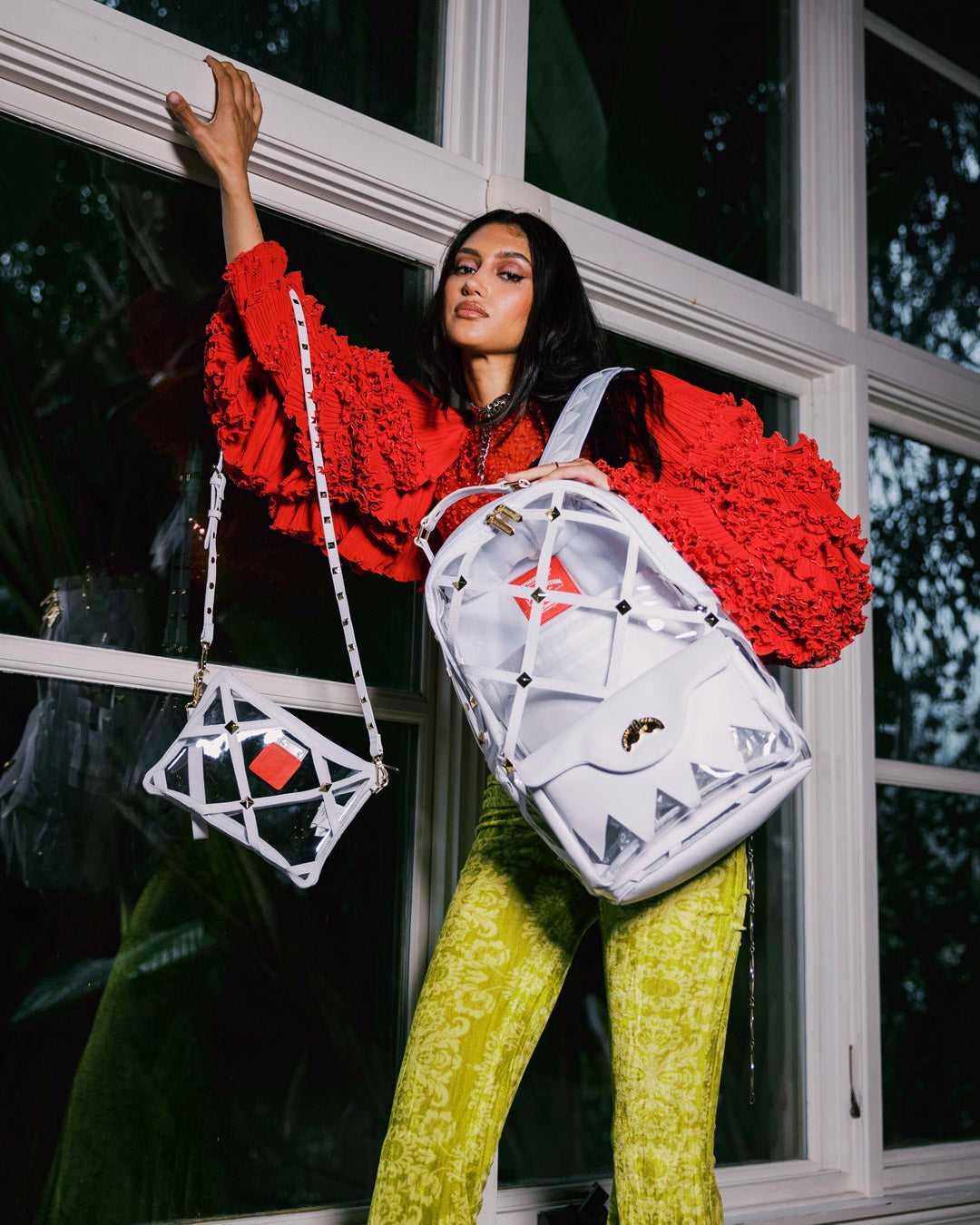 75001 PARIS CROSSOVER CLUTCH W/ SHOULDER STRAP | Sprayground US