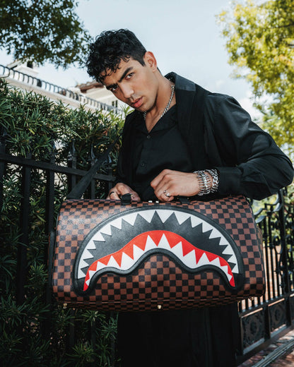 SAWTOOTH SHARKS IN PARIS DUFFLE | Sprayground Clearance