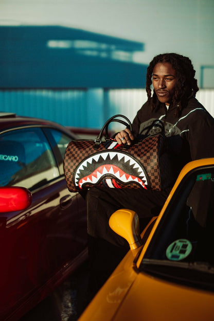 SHARKS IN PARIS GT DUFFLE | Sprayground Discount