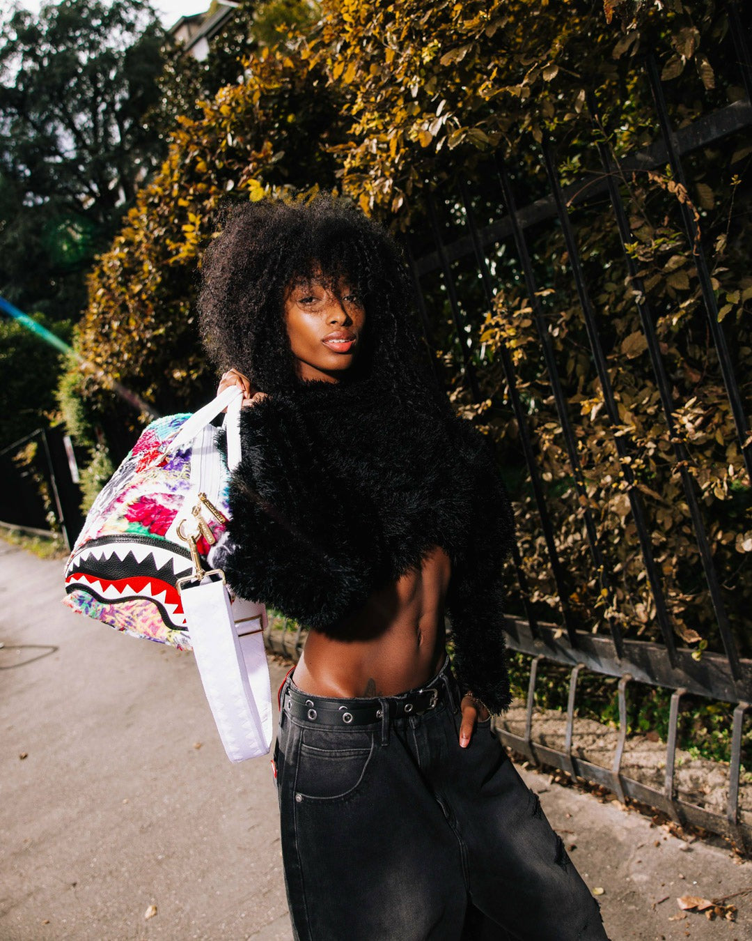 LE MONDE DES GRAFFITIS MINI DUFFLE | Sprayground Near Me