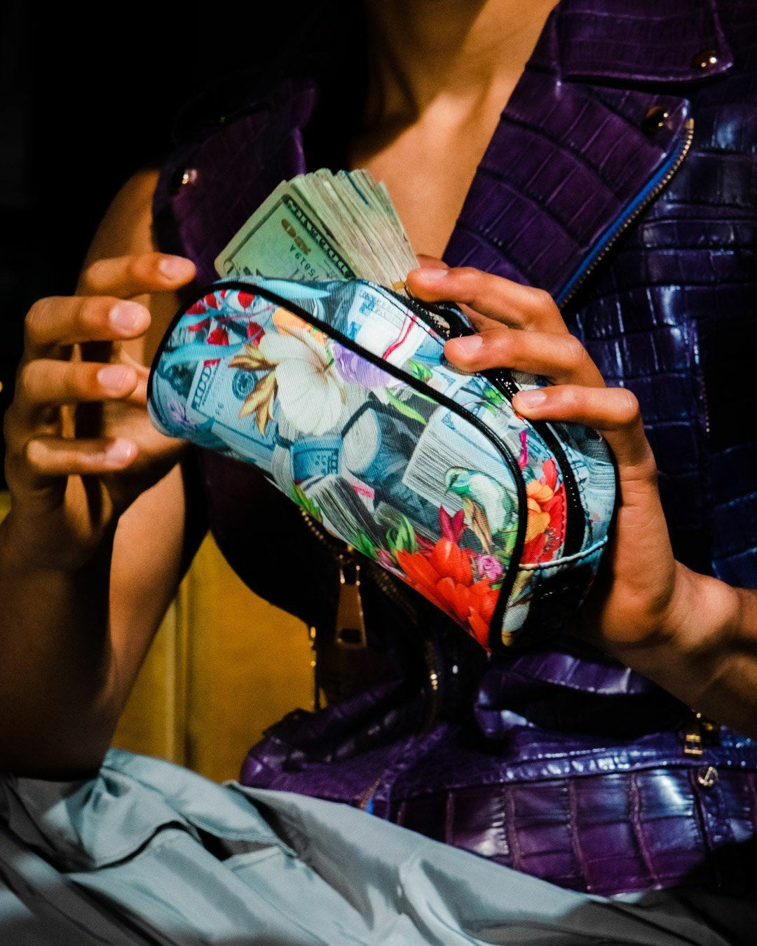 CONCRETE JUNGLE POUCH | Sprayground sale