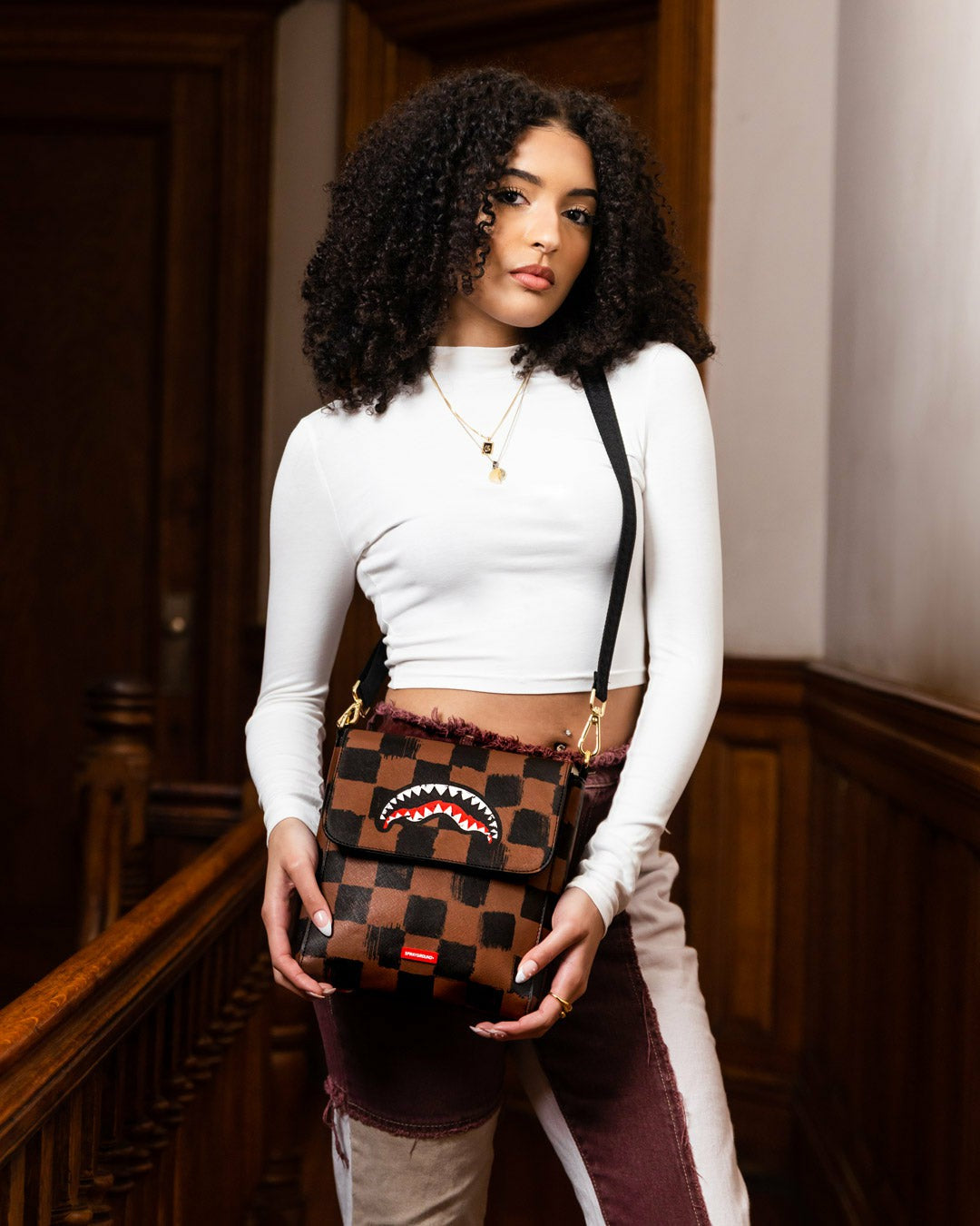 SHARKS IN PARIS VANQUISH LARGE SLING CROSSBODY | Sprayground Discount