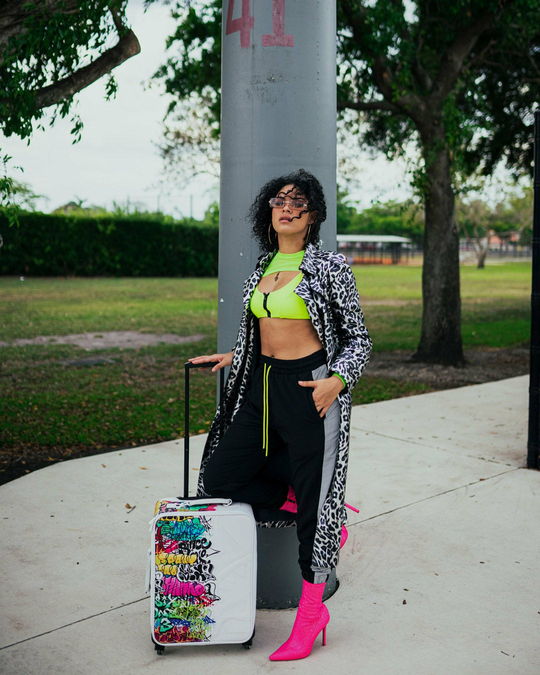 HALF GRAFF JETSETTER CARRY-ON LUGGAGE | Sprayground Online