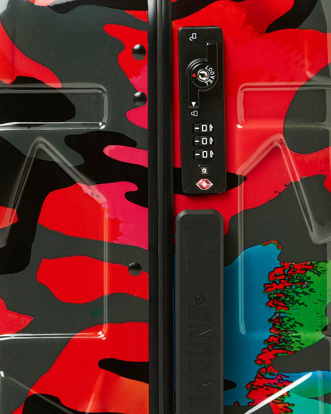 CAMOBURST SHARKNAUTICS HARDSHELL CARRY-ON LUGGAGE | Sprayground Online