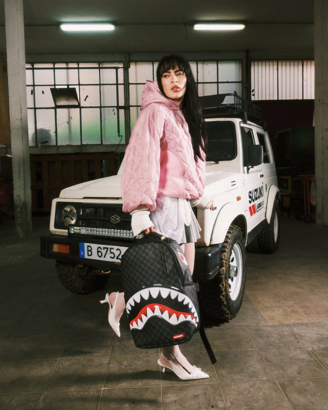 SHARKS IN PARIS HYPER PUFF BACKPACK | Sprayground sale