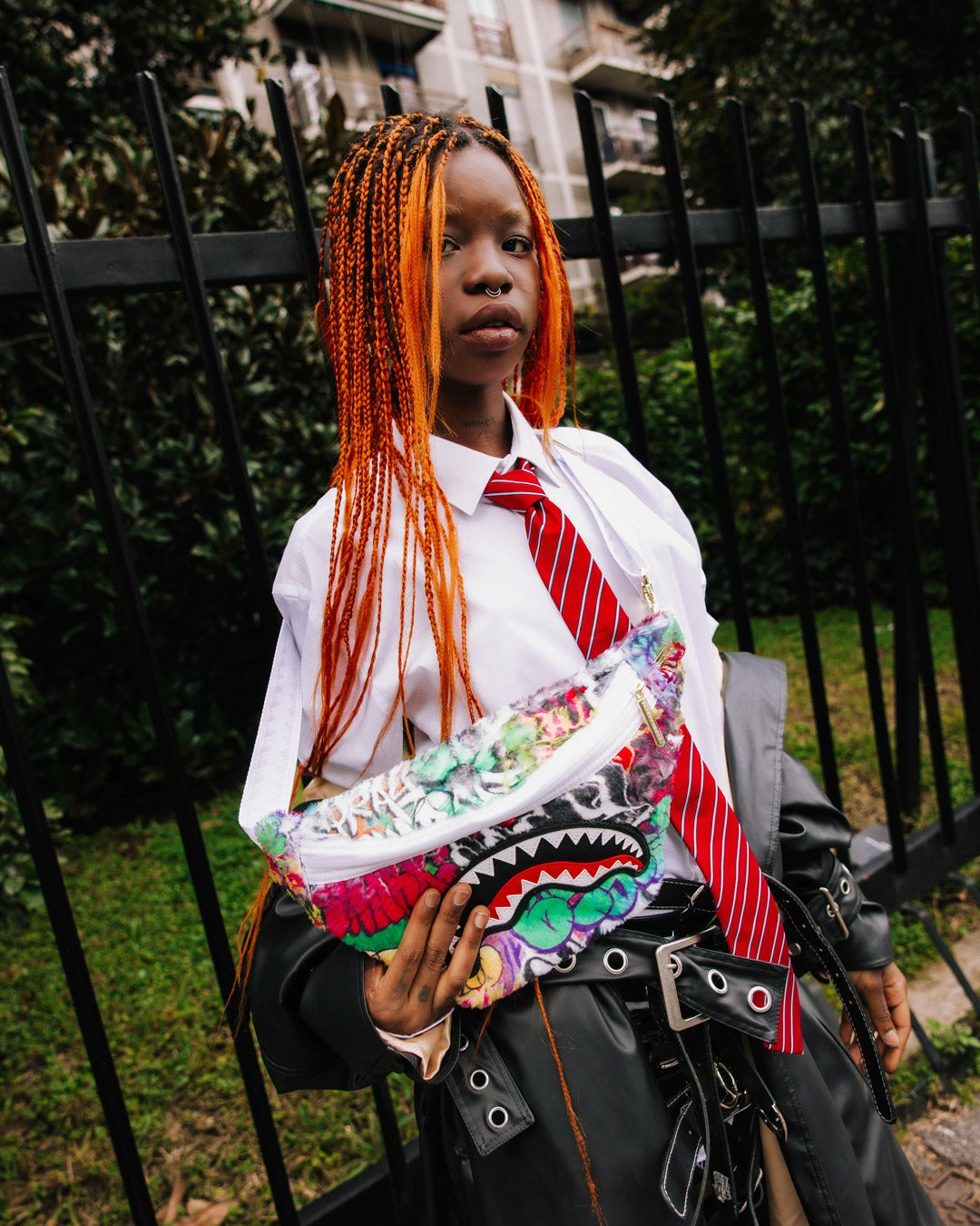 LE MONDE DES GRAFFITIS SAVVY CROSSBODY | Sprayground Online