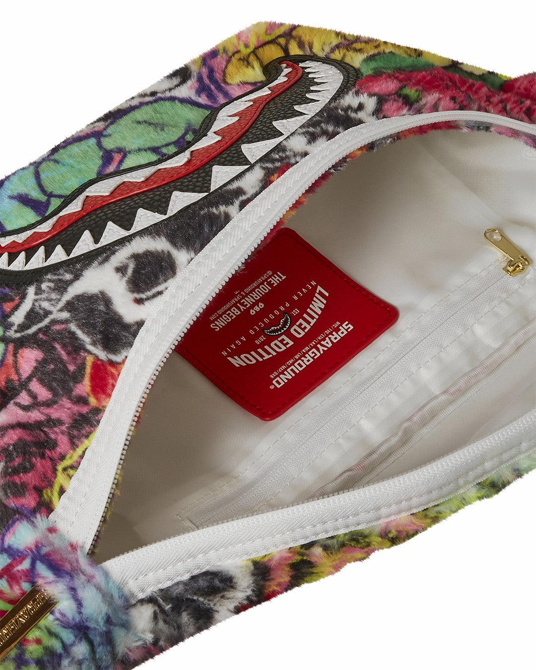 LE MONDE DES GRAFFITIS SAVVY CROSSBODY | Sprayground Online