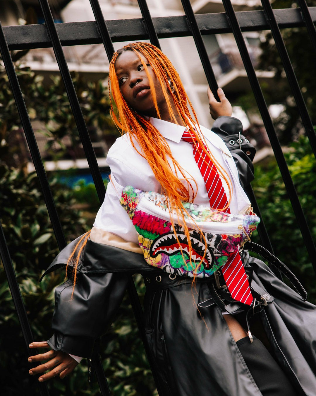 LE MONDE DES GRAFFITIS SAVVY CROSSBODY | Sprayground Online