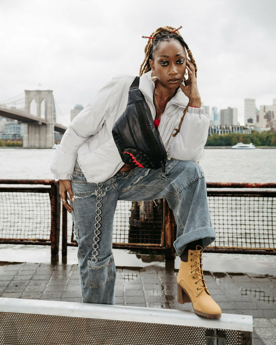 SNOWWSTORM PUFFER SAVVY CROSSBODY | Sprayground Online