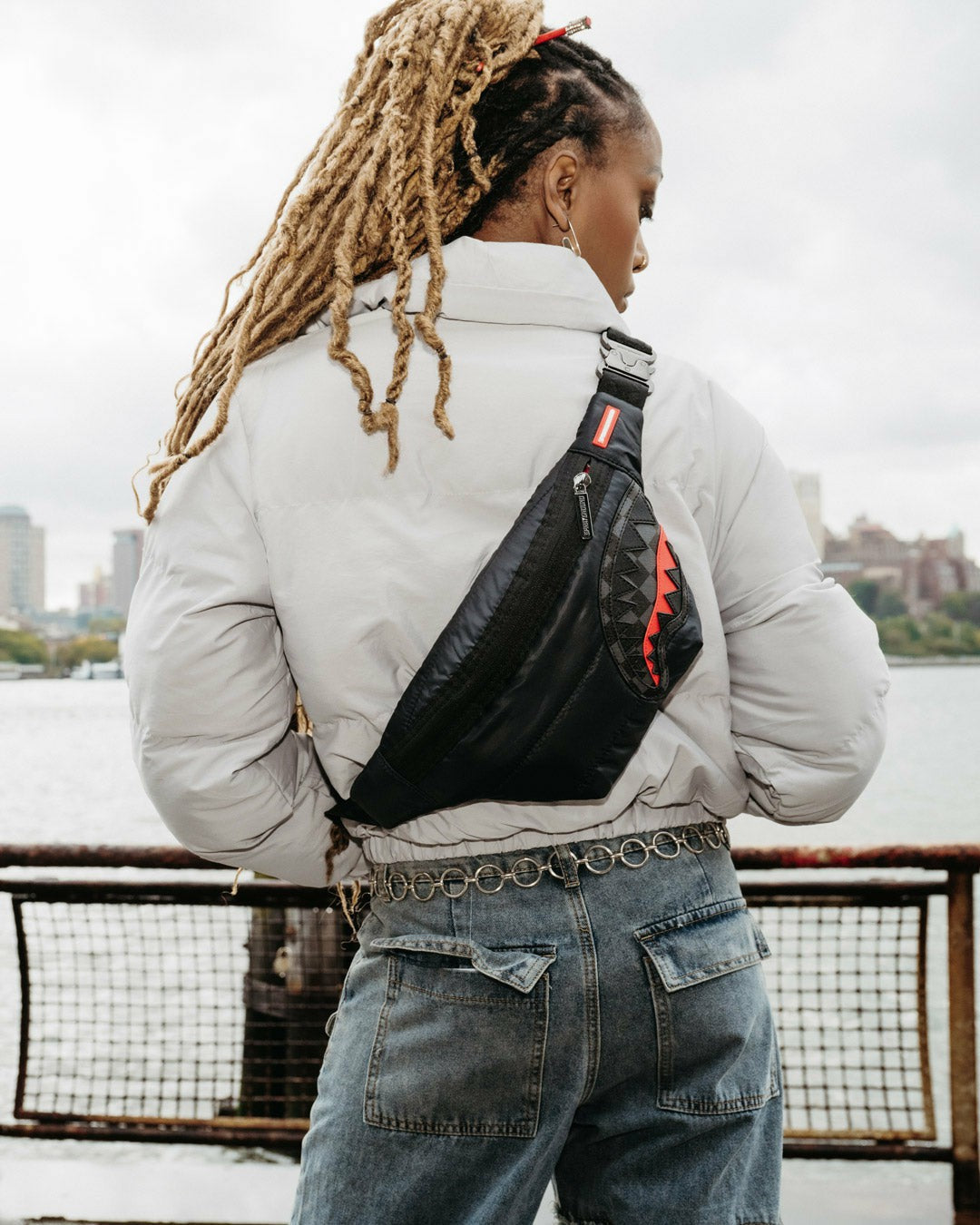 SNOWWSTORM PUFFER SAVVY CROSSBODY | Sprayground Online