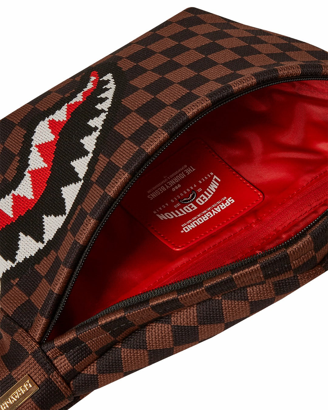 KYOTOKNIT SHARKS IN PARIS SAVVY CROSSBODY | Sprayground Discount